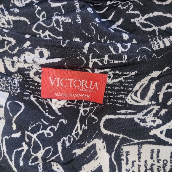 Victoria Collection Black and White Graphic Print Top - Picture 7 of 7